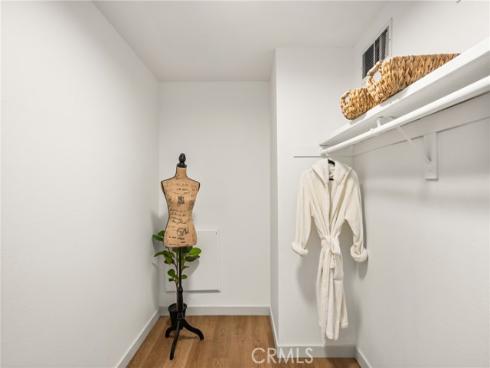 3010  Associated  122  Road, Fullerton, CA