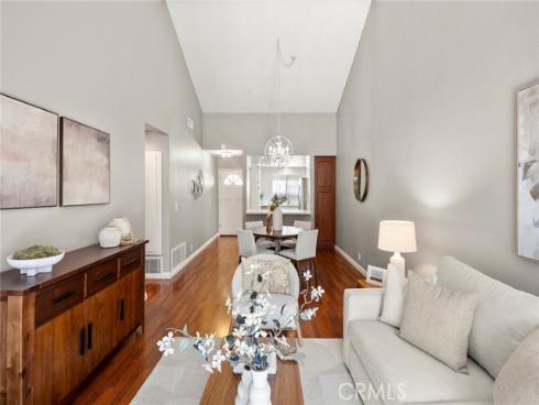 3055  Brea  4  Boulevard, Fullerton, CA