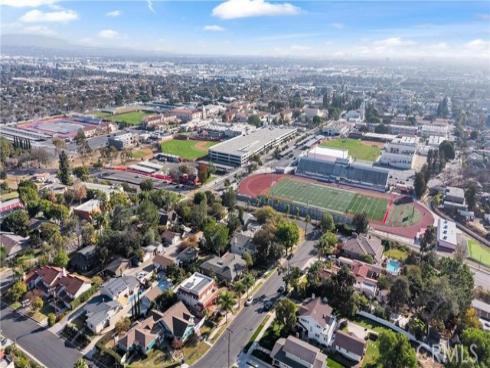 143  Hillcrest  , Fullerton, CA