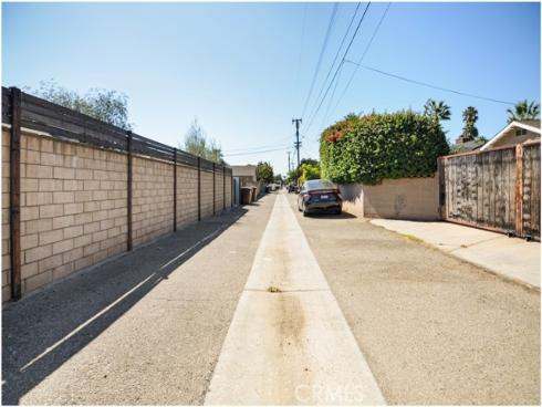 1420 E Commonwealth   Avenue, Fullerton, CA