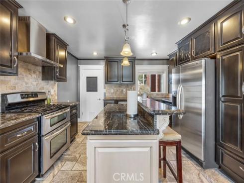 1501  Revere  , Fullerton, CA