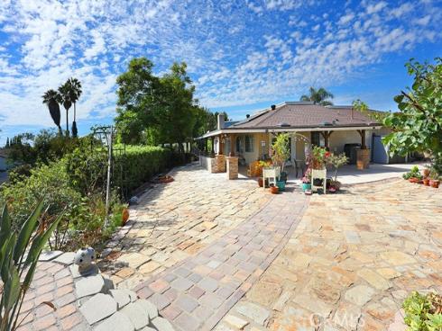 1800  Yermo   Place, Fullerton, CA