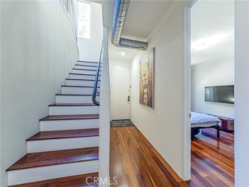 309  Metro   Court, Fullerton, CA