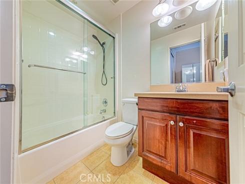 309  Metro   Court, Fullerton, CA