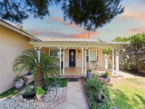 1425 W Woodcrest   Avenue, Fullerton, CA