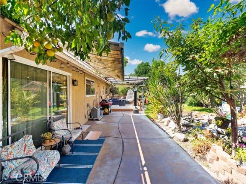 1425 W Woodcrest   Avenue, Fullerton, CA