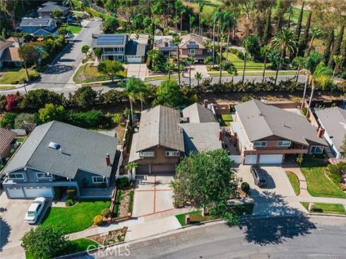 2073  Smokewood  , Fullerton, CA