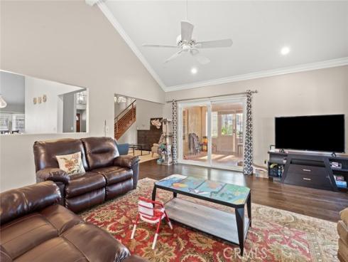 2073  Smokewood  , Fullerton, CA