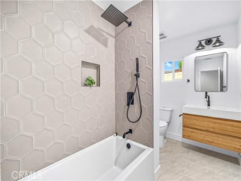 830  Delphine   Place, Fullerton, CA