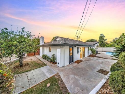 830  Delphine   Place, Fullerton, CA