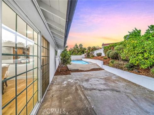 830  Delphine   Place, Fullerton, CA