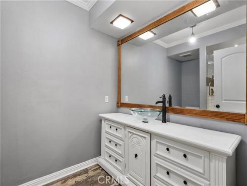 1521 S Pomona  A17  Avenue, Fullerton, CA