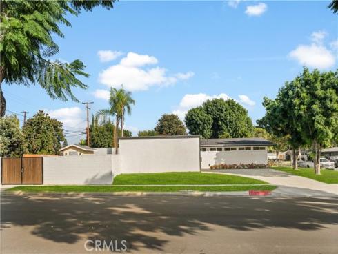 2431  Santa Ysabel   Avenue, Fullerton, CA