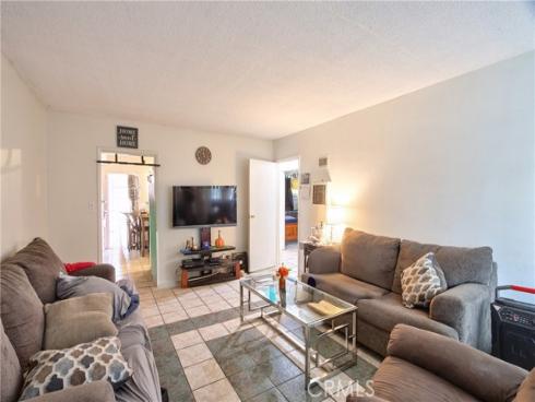 230 W Knepp Avenue, Fullerton, CA