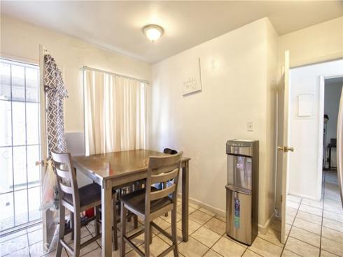 230 W Knepp Avenue, Fullerton, CA