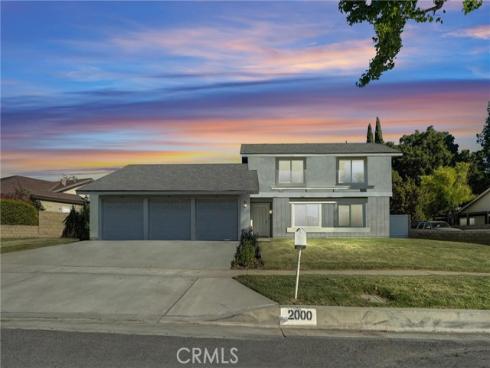 2000 Camino Centroloma