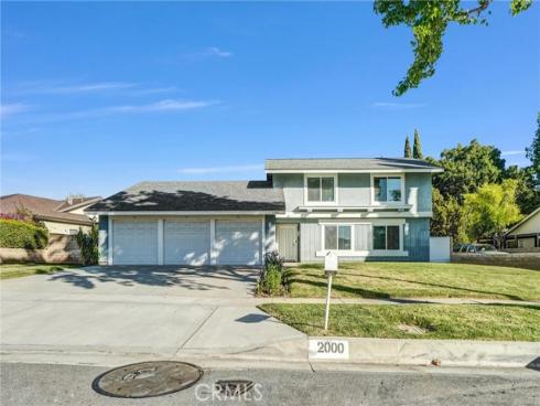 2000  Camino Centroloma  , Fullerton, CA