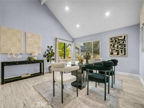 2000  Camino Centroloma  , Fullerton, CA