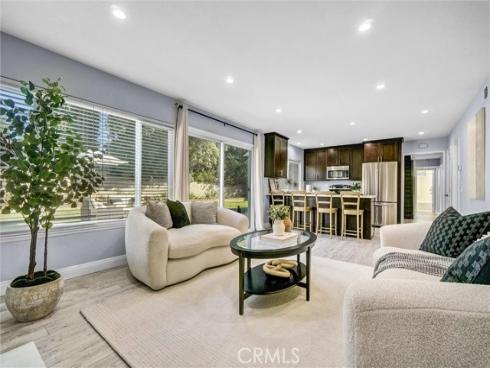 2000  Camino Centroloma  , Fullerton, CA