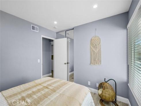 2000  Camino Centroloma  , Fullerton, CA