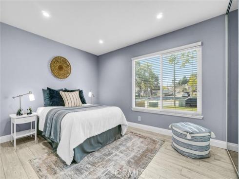 2000  Camino Centroloma  , Fullerton, CA