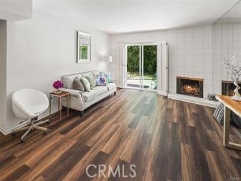 1360  Shadow  G  Lane, Fullerton, CA