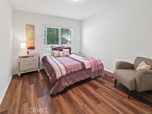 1360  Shadow  G  Lane, Fullerton, CA