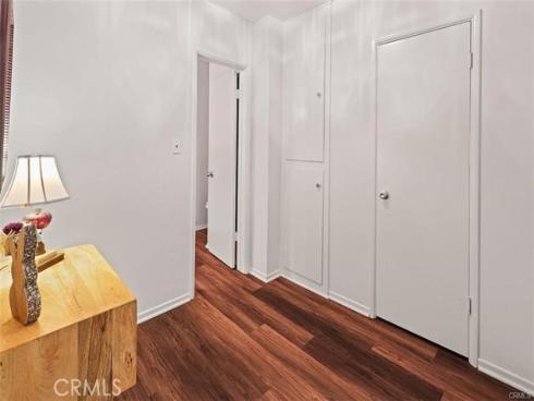 1360  Shadow  G  Lane, Fullerton, CA