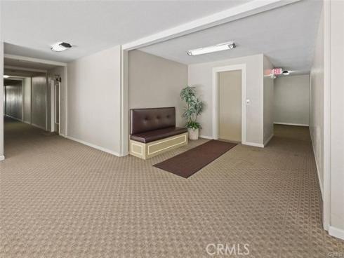 1360  Shadow  G  Lane, Fullerton, CA