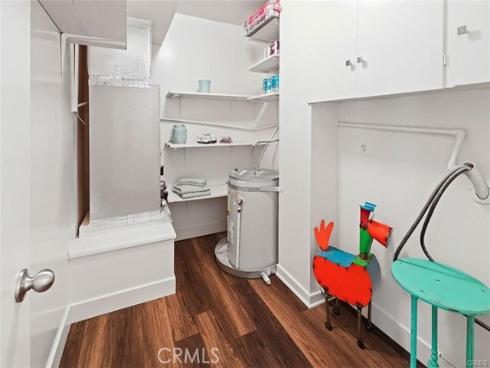 1360  Shadow  G  Lane, Fullerton, CA