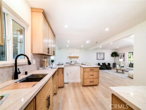 641  Casa Blanca  , Fullerton, CA