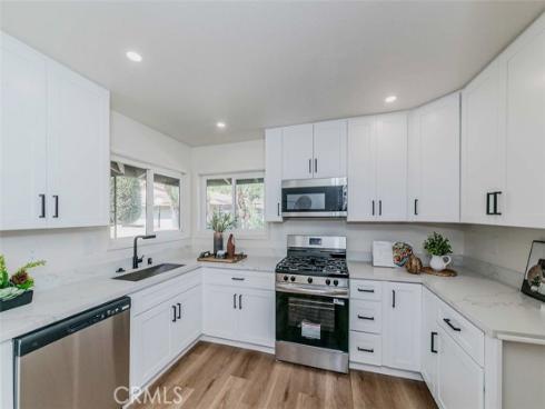 1718 E Commonwealth Ave 102 , Fullerton, CA