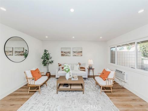 1718 E Commonwealth Ave 102 , Fullerton, CA