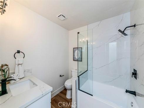 1718 E Commonwealth Ave 102 , Fullerton, CA