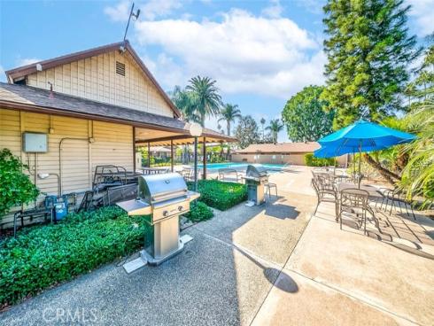 1718 E Commonwealth Ave 102 , Fullerton, CA