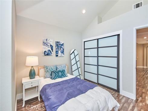 1860  Brooke  , Fullerton, CA