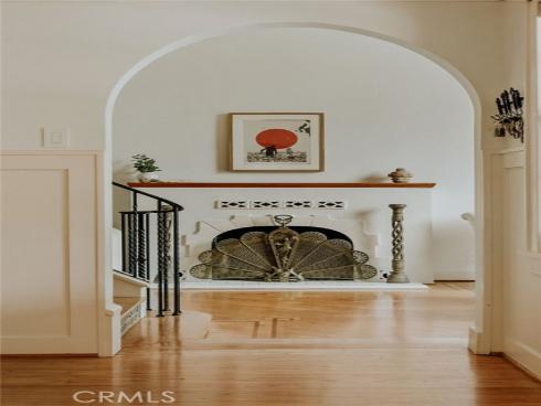 521 W Whiting Avenue, Fullerton, CA