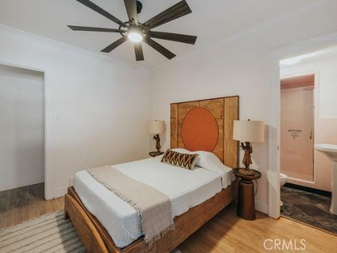 521 W Whiting Avenue, Fullerton, CA