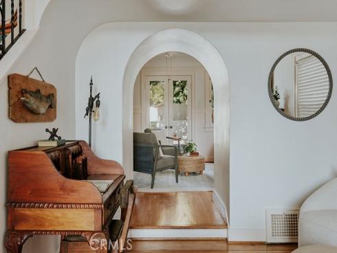 521 W Whiting Avenue, Fullerton, CA