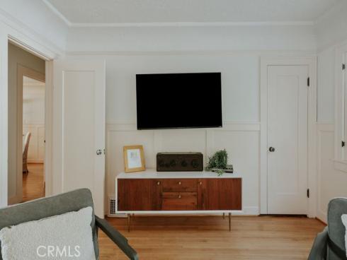 521 W Whiting Avenue, Fullerton, CA