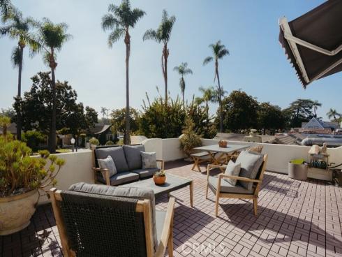 521 W Whiting Avenue, Fullerton, CA