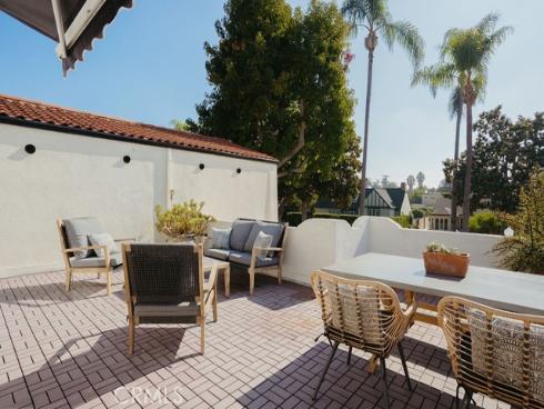 521 W Whiting Avenue, Fullerton, CA