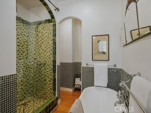 521 W Whiting Avenue, Fullerton, CA