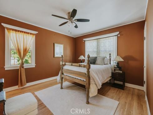 521 W Whiting Avenue, Fullerton, CA