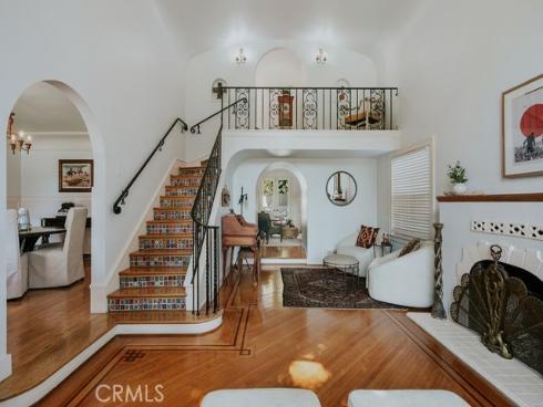 521 W Whiting Avenue, Fullerton, CA