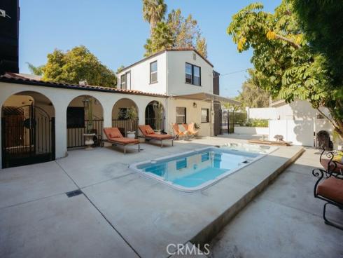 521 W Whiting Avenue, Fullerton, CA