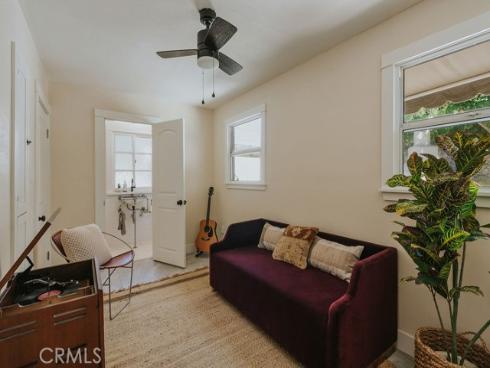 521 W Whiting Avenue, Fullerton, CA