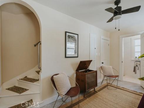 521 W Whiting Avenue, Fullerton, CA