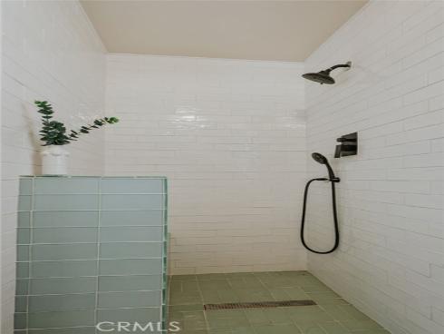 521 W Whiting Avenue, Fullerton, CA