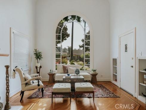 521 W Whiting Avenue, Fullerton, CA